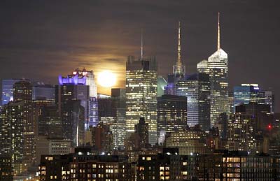 01_31_13_luna_en_Manhattan.jpg