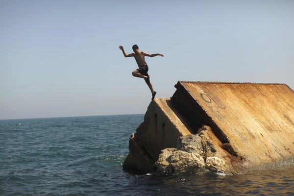 salto_al_mar_en_Malaga